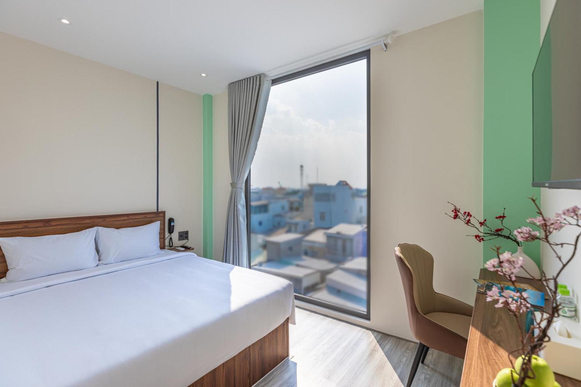 V'Luna Hotel - Managed By Thm Cần Thơ Kültér fotó