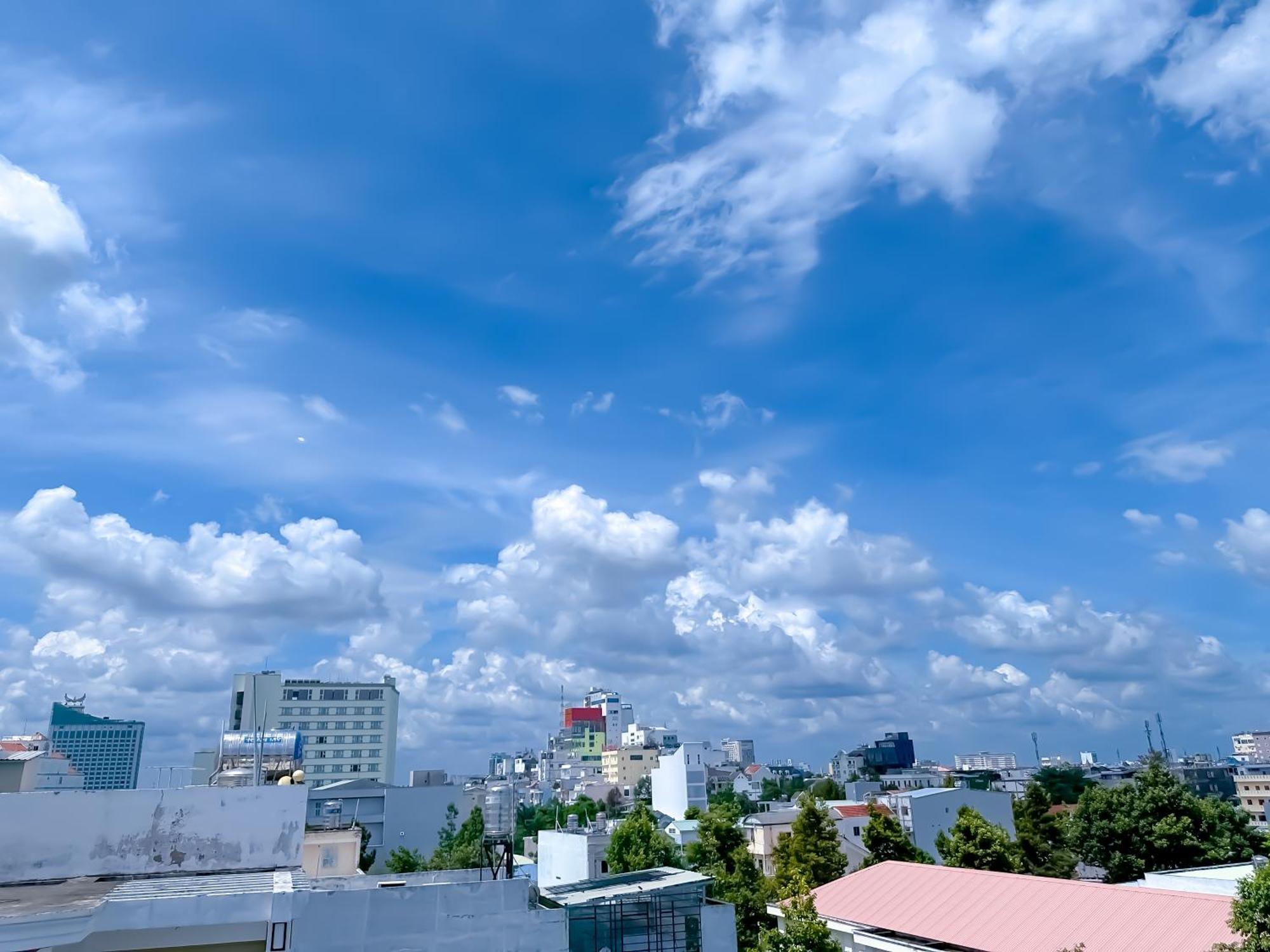 V'Luna Hotel - Managed By Thm Cần Thơ Kültér fotó